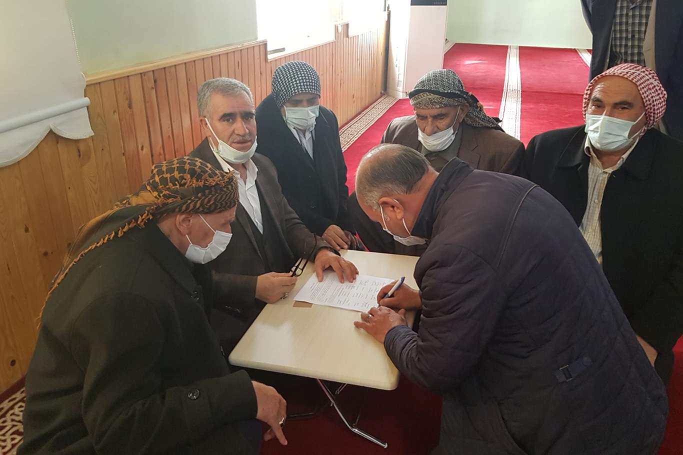 Siirt’te Duderan aşireti düğün takılarına sınırlama kararı aldı Siirt’te Duderan aşireti düğün takılarına sınırlama kararı aldı